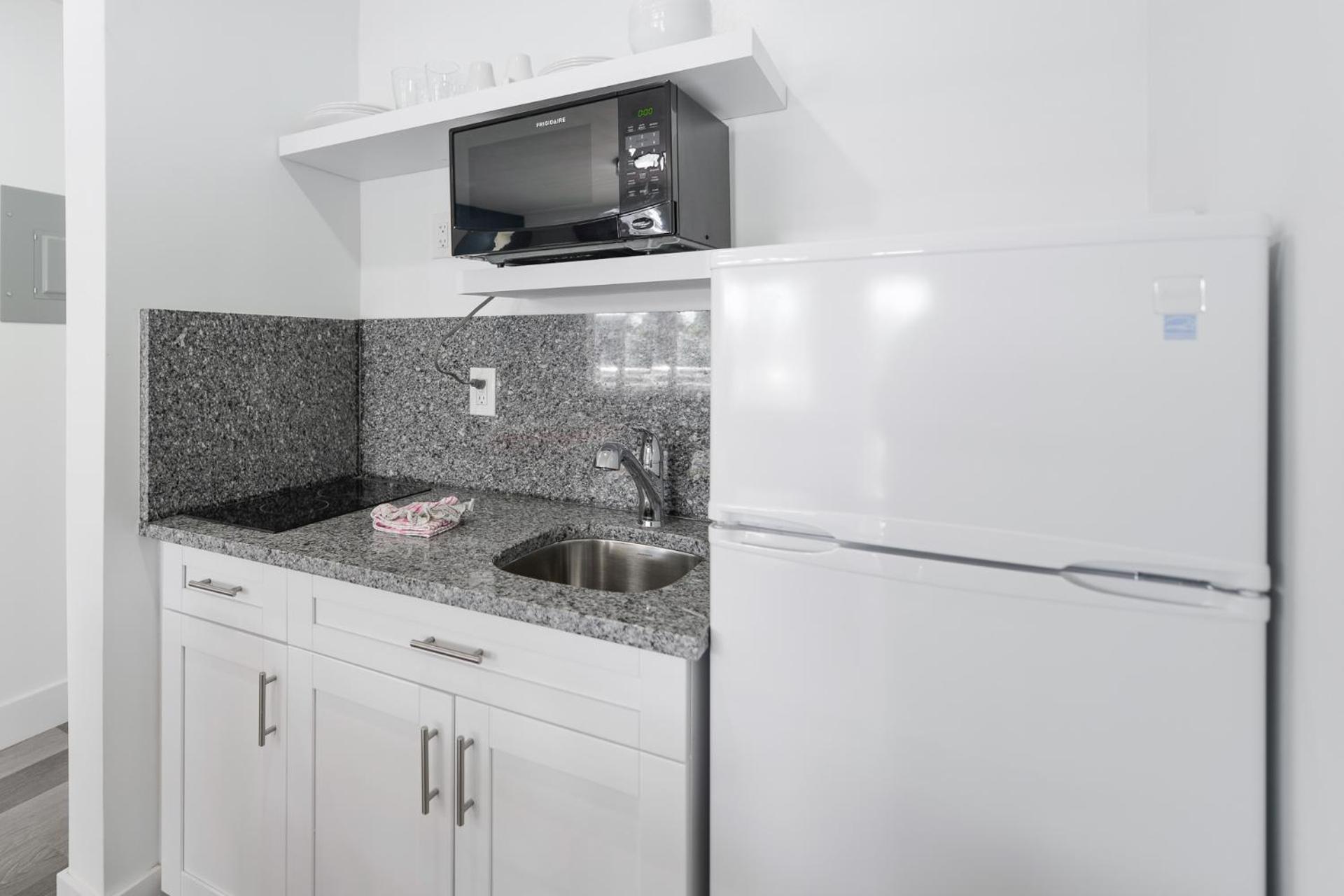 Amazing Balcony Studio At The Beach With Parking -M44 Hollywood Zewnętrze zdjęcie
