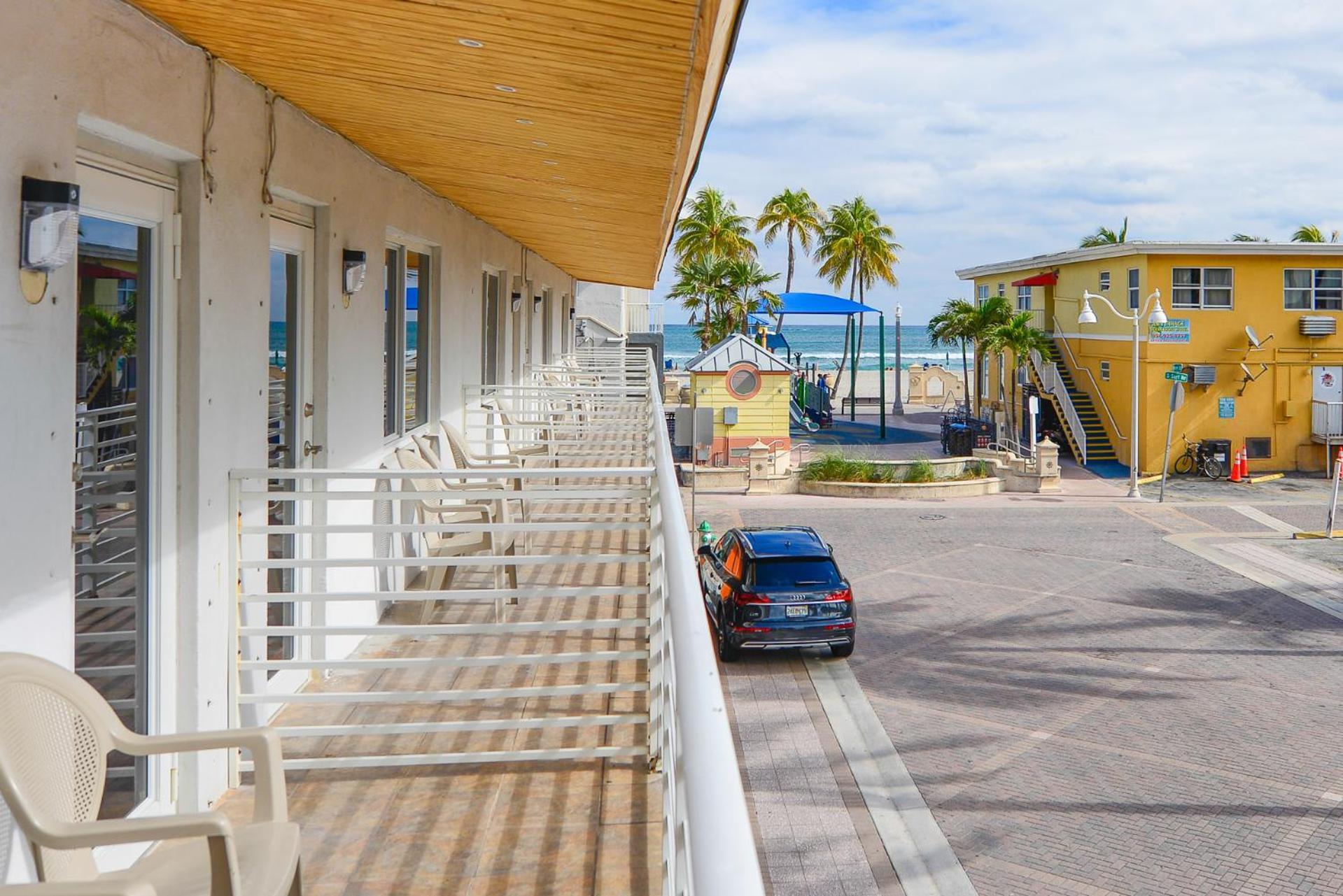 Amazing Balcony Studio At The Beach With Parking -M44 Hollywood Zewnętrze zdjęcie